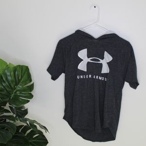 T-shirt Under armour hoodie
